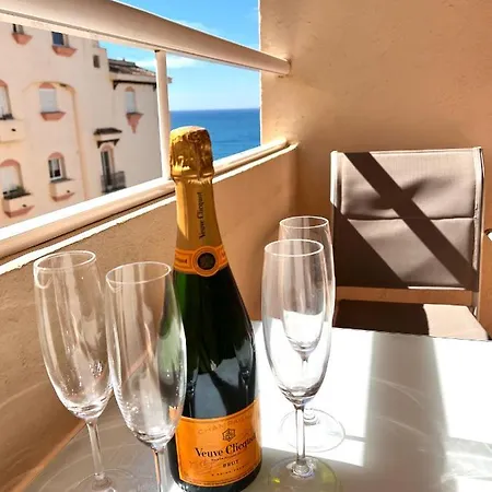 Apartman Front Line Apartment, Close To Everything.. Estepona